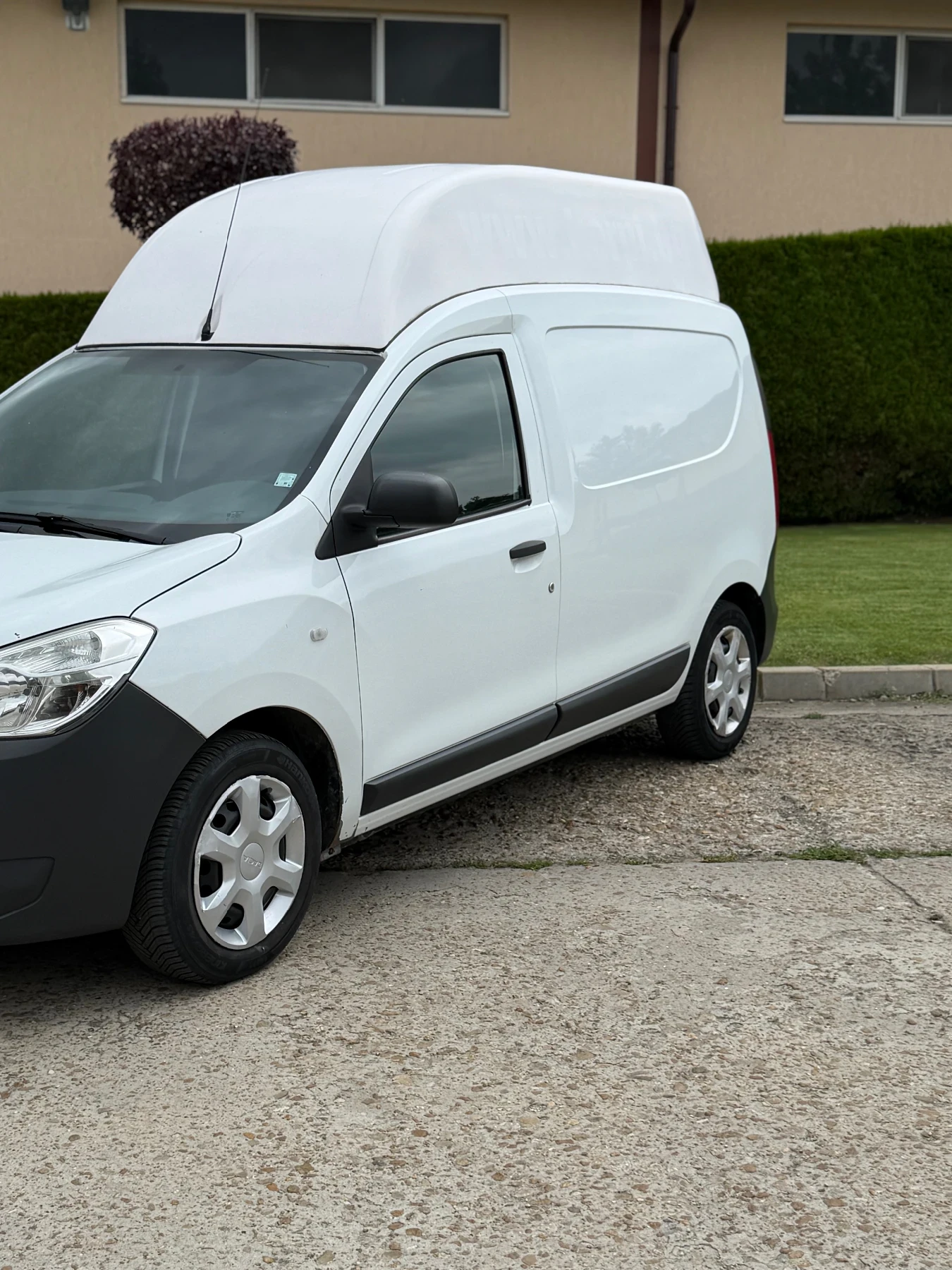 Dacia Dokker, снимка 2 - Автомобили и джипове - 55389424