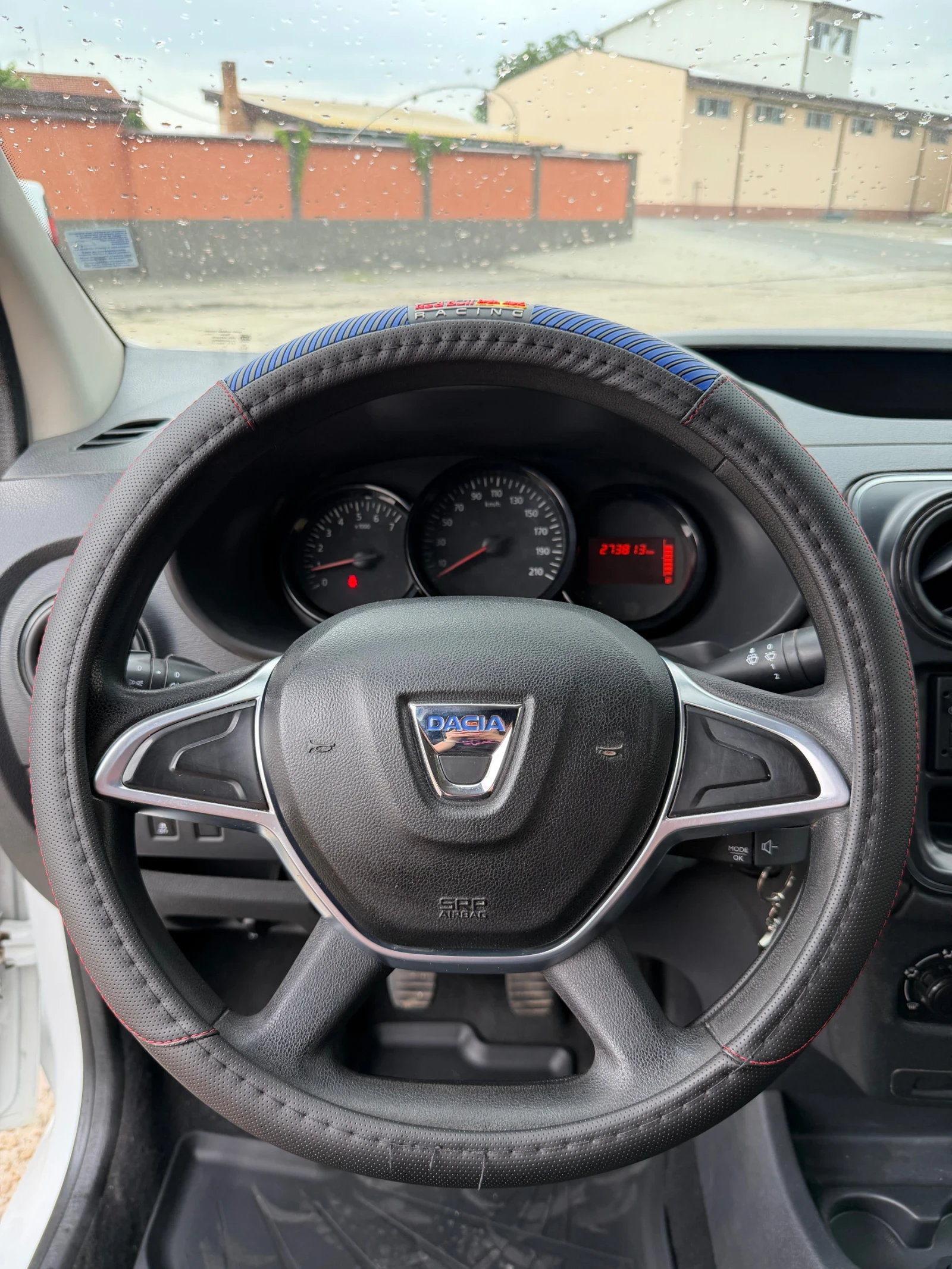 Dacia Dokker, снимка 10 - Автомобили и джипове - 55389424