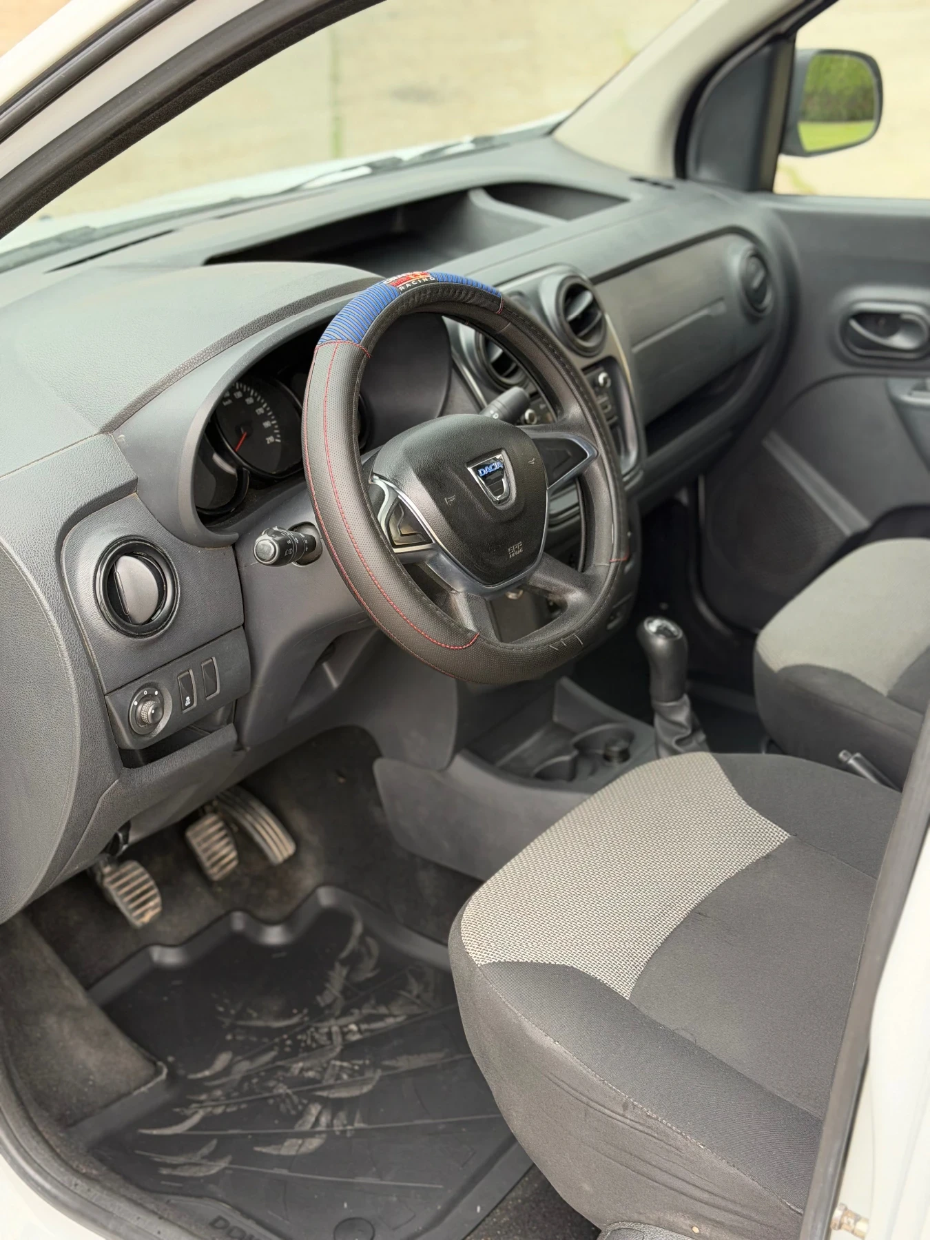 Dacia Dokker, снимка 7 - Автомобили и джипове - 55389424