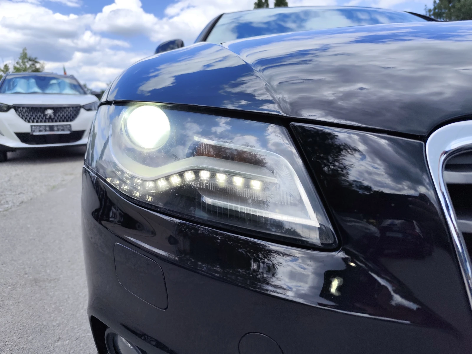 Audi A4 AVANT* 1.8i* LED/XENON* АВТОМАТИК* , снимка 15 - Автомобили и джипове - 55394220