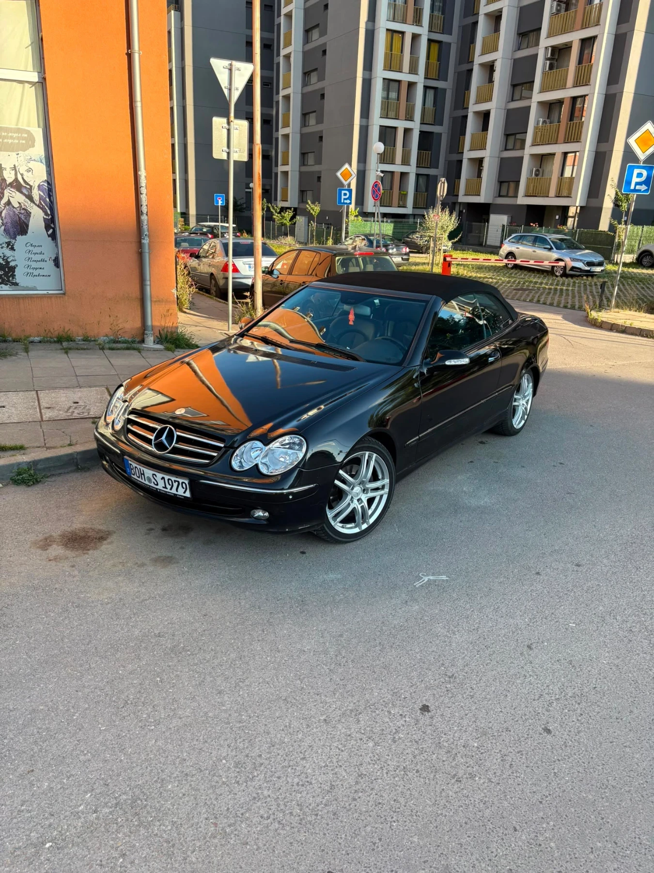 Mercedes-Benz CLK, снимка 2 - Автомобили и джипове - 55417520