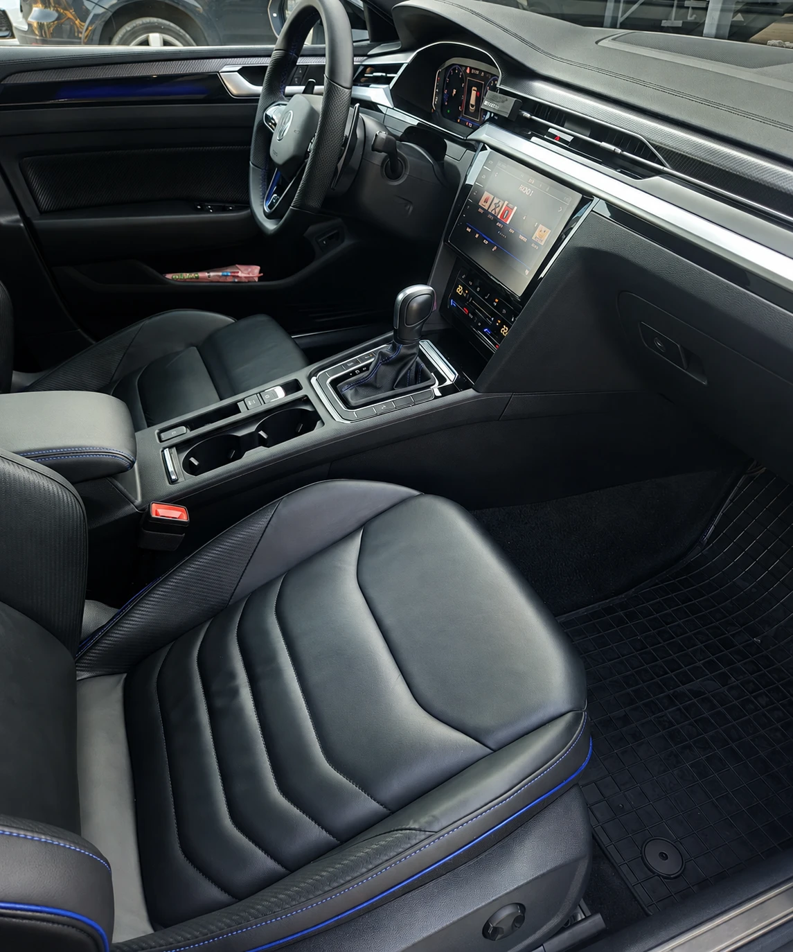 VW Arteon R Shooting Brake, снимка 11 - Автомобили и джипове - 55668056