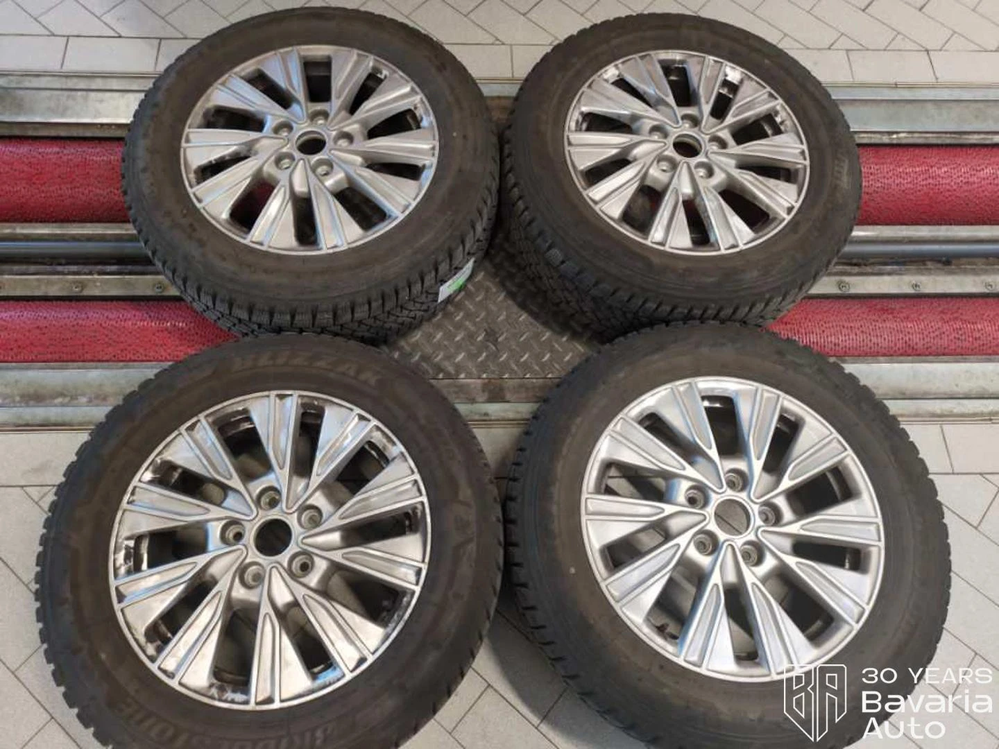 VW Multivan Edition long DSG Easy Open Basic, снимка 17 - Автомобили и джипове - 55674004