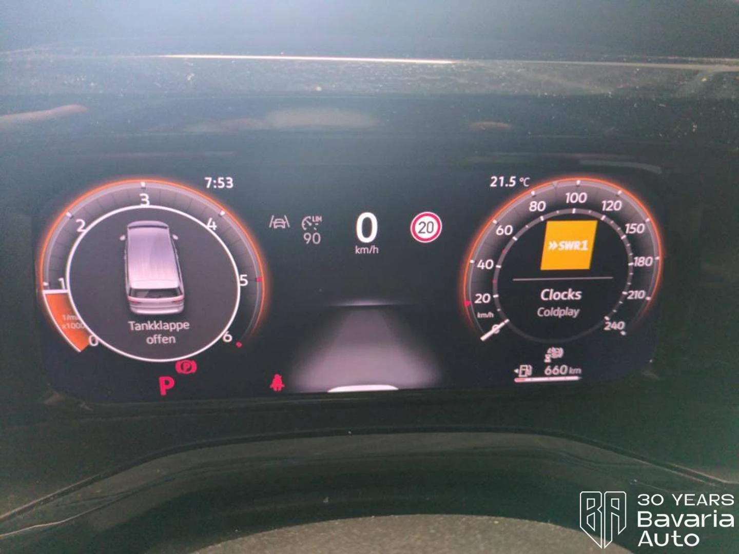 VW Multivan Edition long DSG Easy Open Basic, снимка 12 - Автомобили и джипове - 55674004