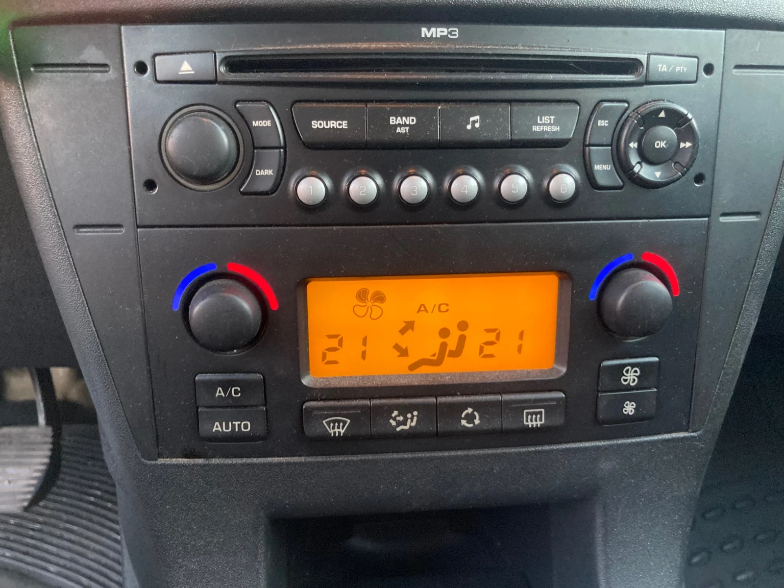 Citroen C4, снимка 9 - Автомобили и джипове - 55996523
