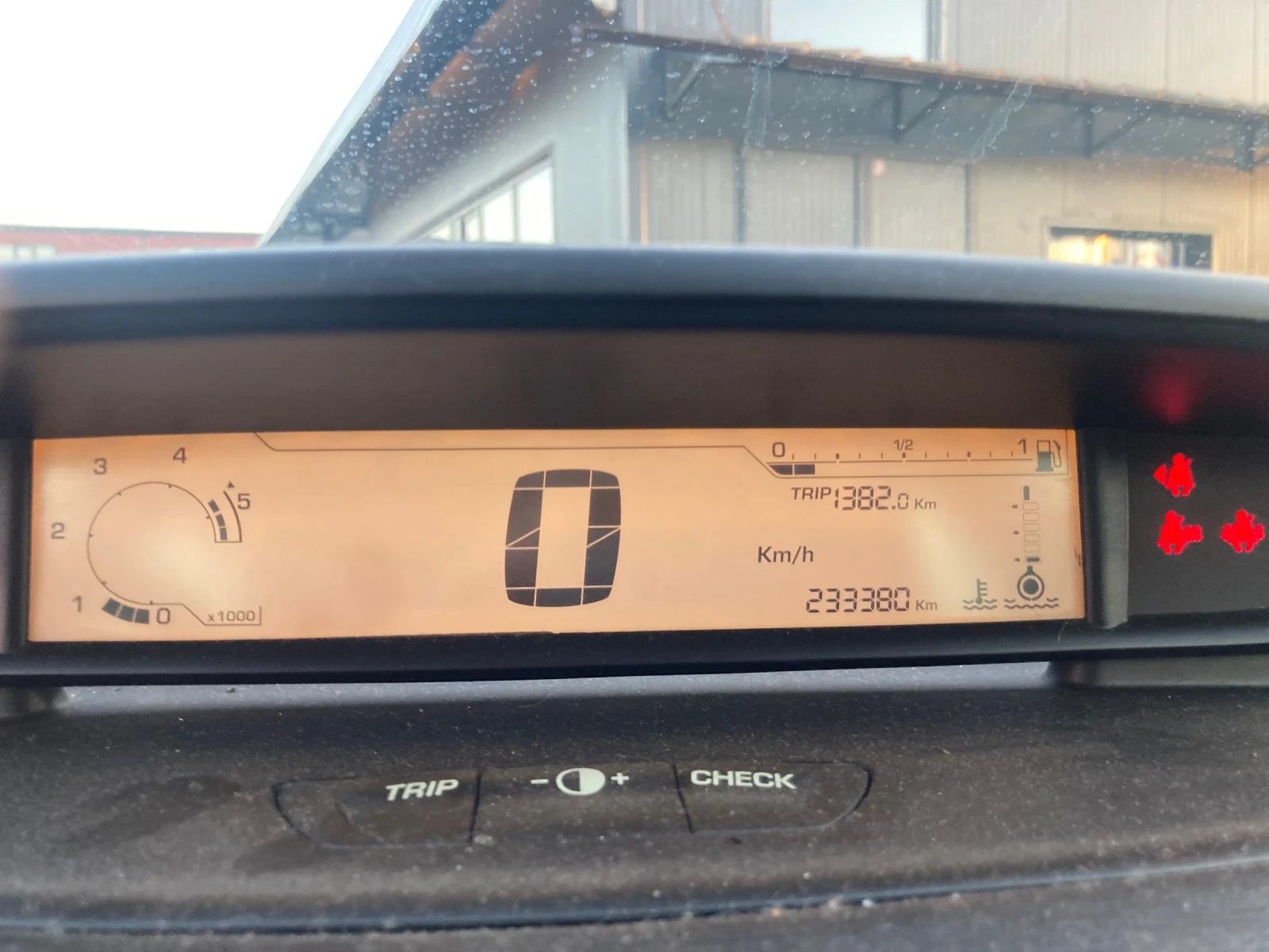 Citroen C4, снимка 8 - Автомобили и джипове - 55996523