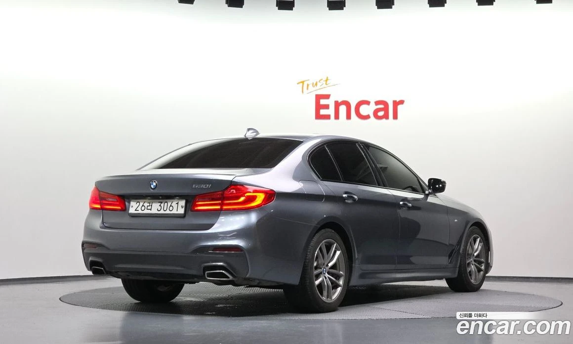 BMW 530 530i M Sport Package Plus, снимка 2 - Автомобили и джипове - 56157009