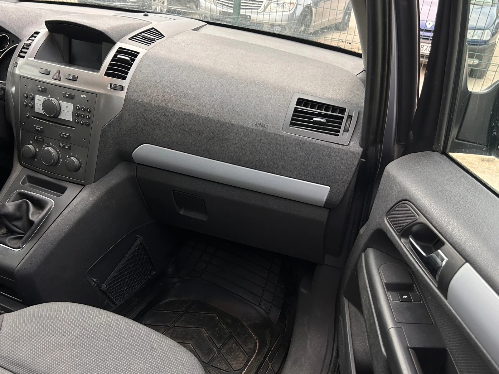 Opel Meriva, снимка 10 - Автомобили и джипове - 56183353