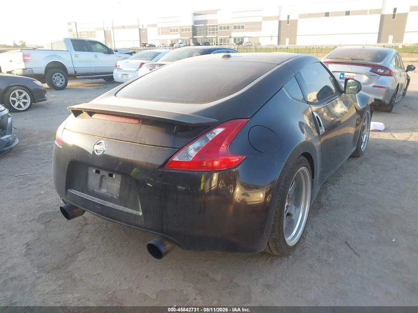 Nissan 370Z TOURING* КОЖА* ПОДГРЕВ* MANUAL* , снимка 6 - Автомобили и джипове - 56197294