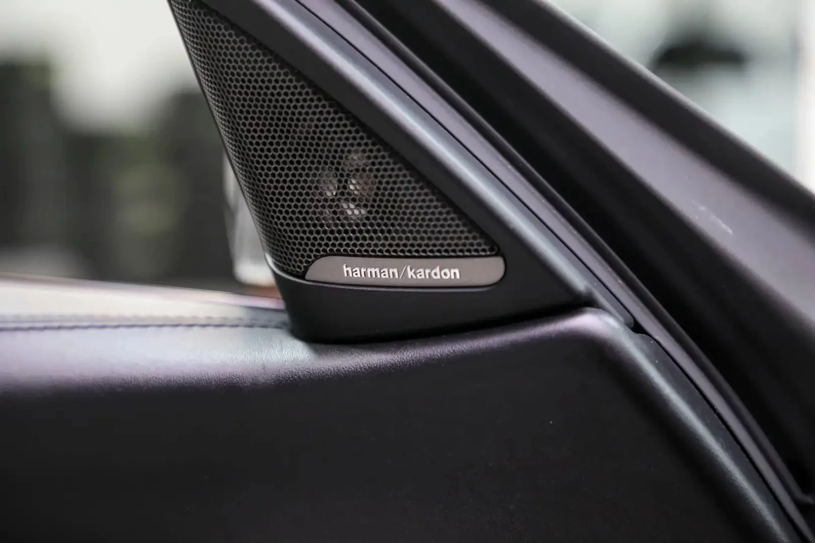 BMW M4 MPERFORMANCEEXHUAST| REDINT| 1OWNER| NOACCIDENTS | Mobile.bg � ����������� 16