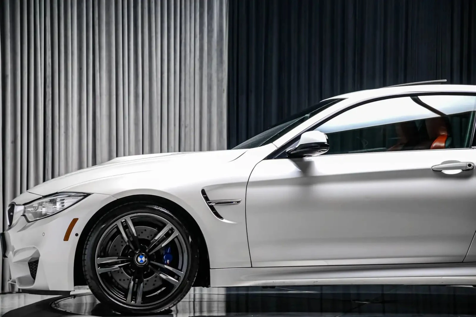 BMW M4 MPERFORMANCEEXHUAST| REDINT| 1OWNER| NOACCIDENTS | Mobile.bg � ����������� 6