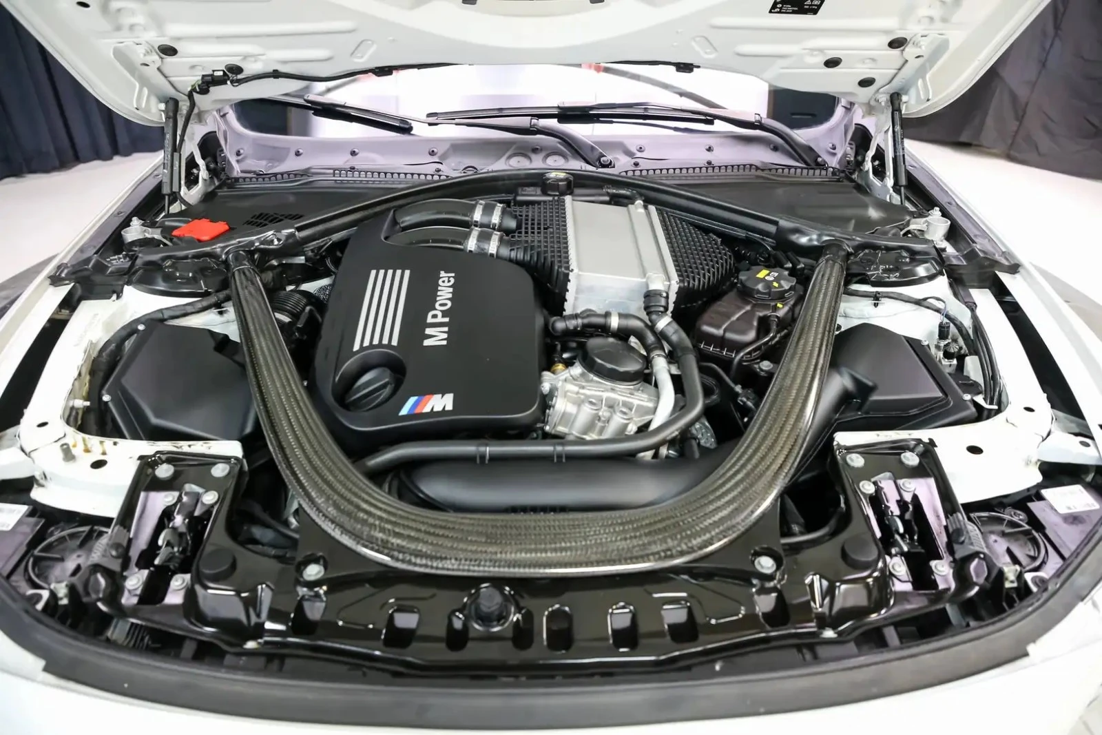 BMW M4 MPERFORMANCEEXHUAST| REDINT| 1OWNER| NOACCIDENTS | Mobile.bg � ����������� 9