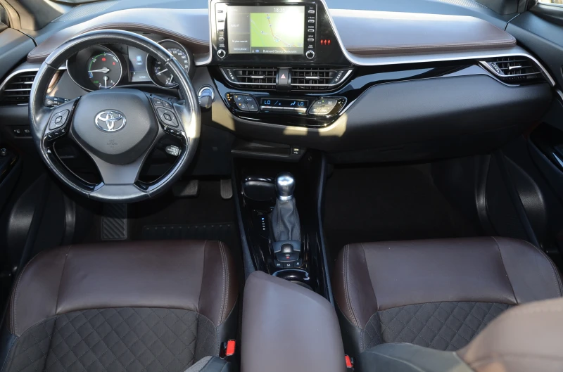 Toyota C-HR 1.8 HYBRID FACELIFT !!!63000!!! , снимка 8 - Автомобили и джипове - 52573144
