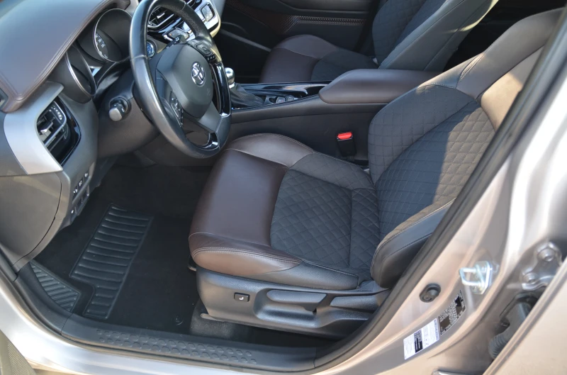Toyota C-HR 1.8 HYBRID FACELIFT !!!63000!!! , снимка 6 - Автомобили и джипове - 52573144