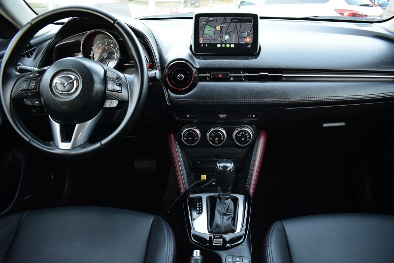 Mazda CX-3 2.0ШВЕЙЦАРИЯ-ДИСТРОНИК/КОЖА/НАВИ/LANE ASSIST/4x4, снимка 10 - Автомобили и джипове - 52641364