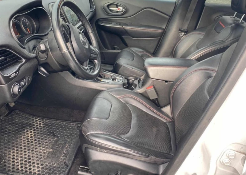 Jeep Cherokee * Trailhawk Elite 4x4 * CARFAX * БЕЗ ПЪРВОНАЧАЛНА , снимка 5 - Автомобили и джипове - 53215100