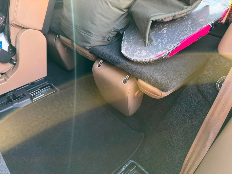 Land Rover Range rover  SE / CARFAX /360 / LED / PANO / DISTRONIC , снимка 12 - Автомобили и джипове - 53422258