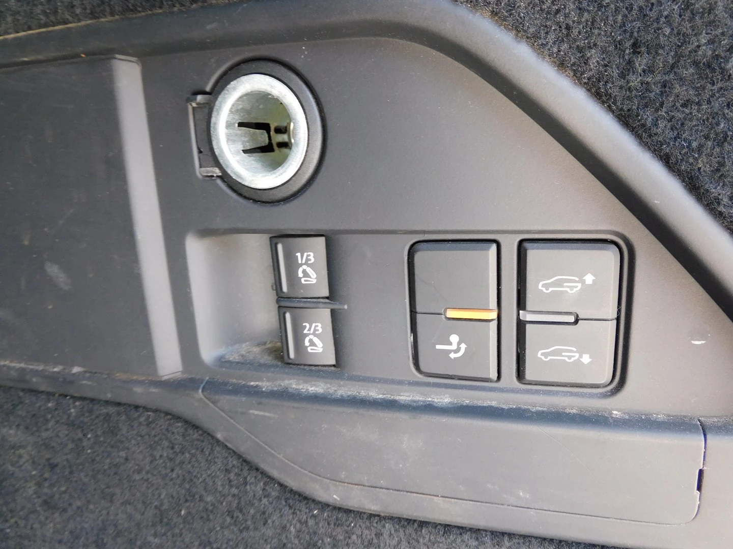 VW Touareg V6 TDI BMT 4XMOTION | Mobile.bg   11