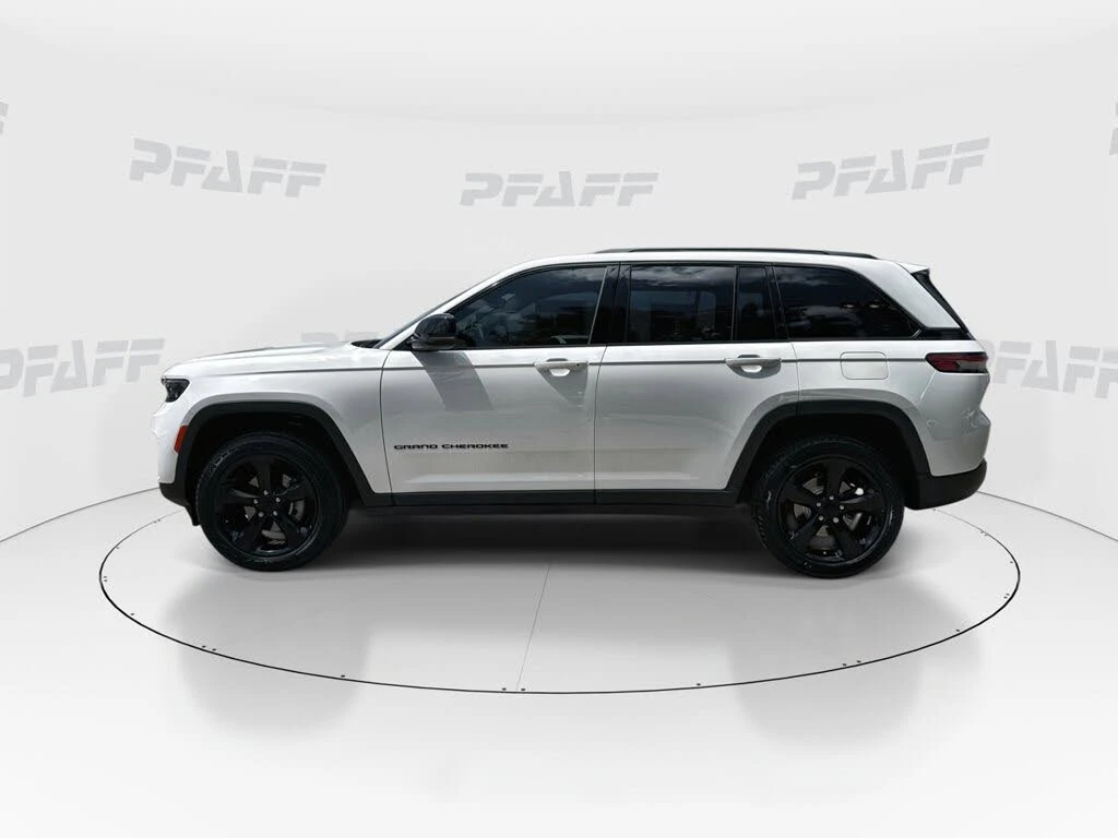 Jeep Grand cherokee Altitude 4WD* АвтоКредит* (ЦЕНА ДО БГ) - изображение 6