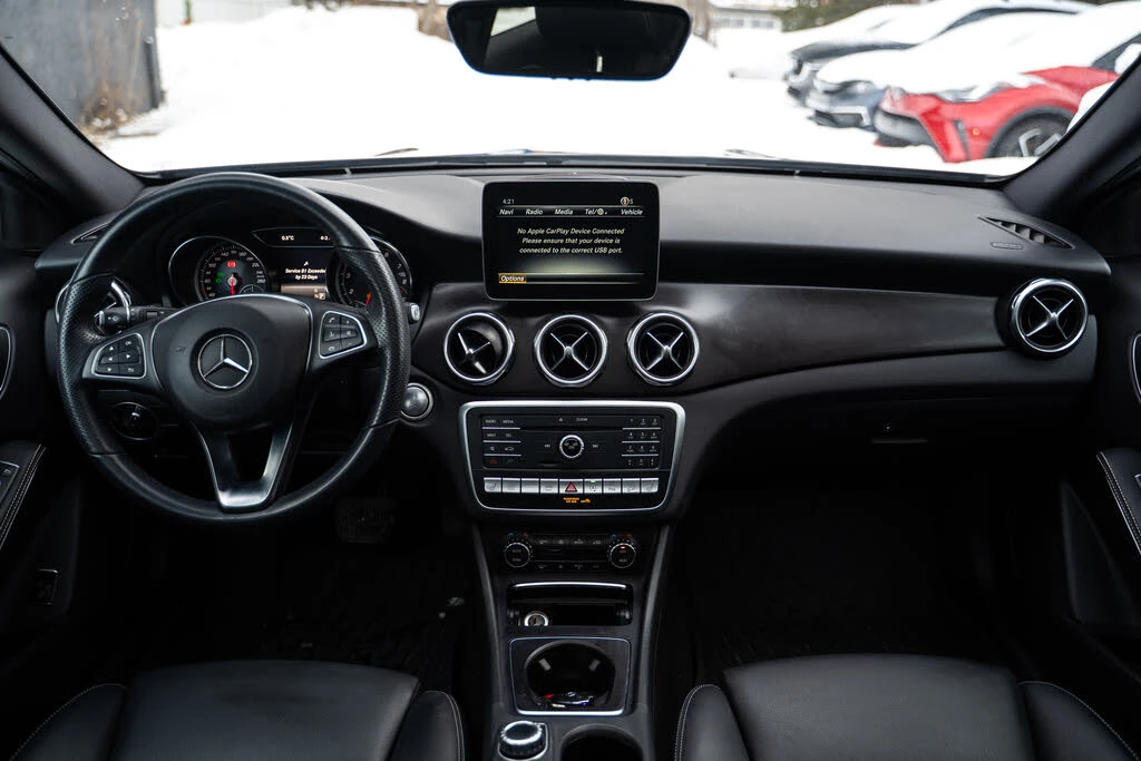 Mercedes-Benz GLA 250 4 MATIC * АвтоКредит (ЦЕНА ДО БГ) - изображение 9