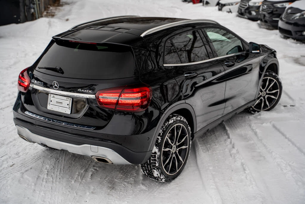 Mercedes-Benz GLA 250 4 MATIC * АвтоКредит (ЦЕНА ДО БГ) - изображение 4