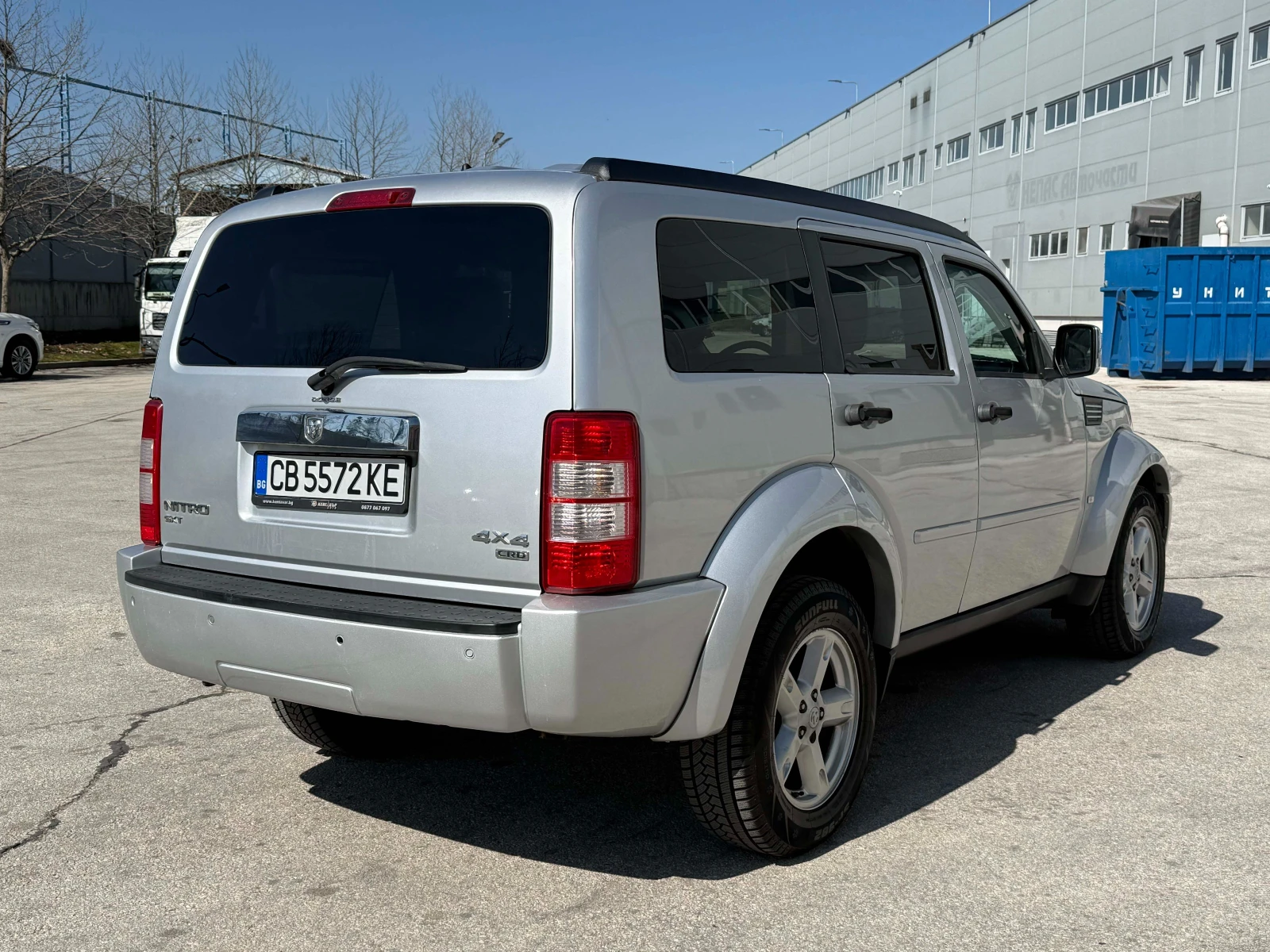 Dodge Nitro, снимка 4 - Автомобили и джипове - 53877728