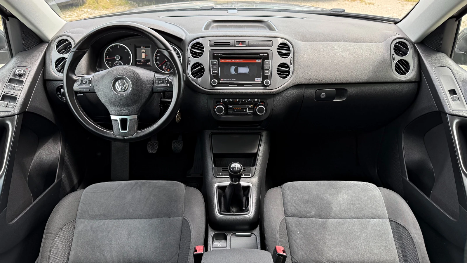 VW Tiguan 2.0TDI 4X4 ФЕЙСЛИФТ ПАНОРАМА, ПАРК АСИСТЕН, снимка 9 - Автомобили и джипове - 54610146