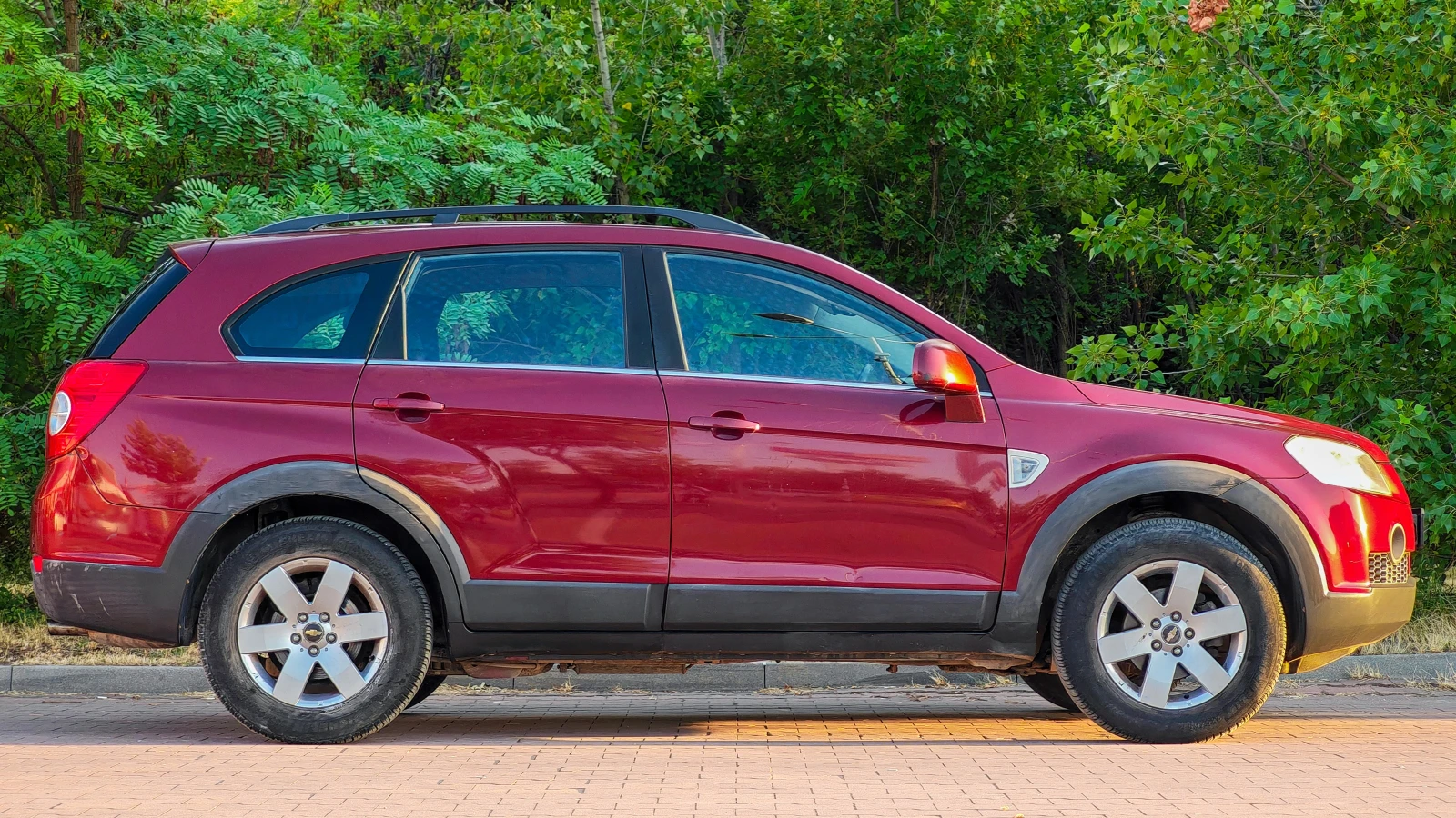 Chevrolet Captiva 2.4i LPG/ГАЗ 6+ 1 места 159000км, снимка 3 - Автомобили и джипове - 55124592