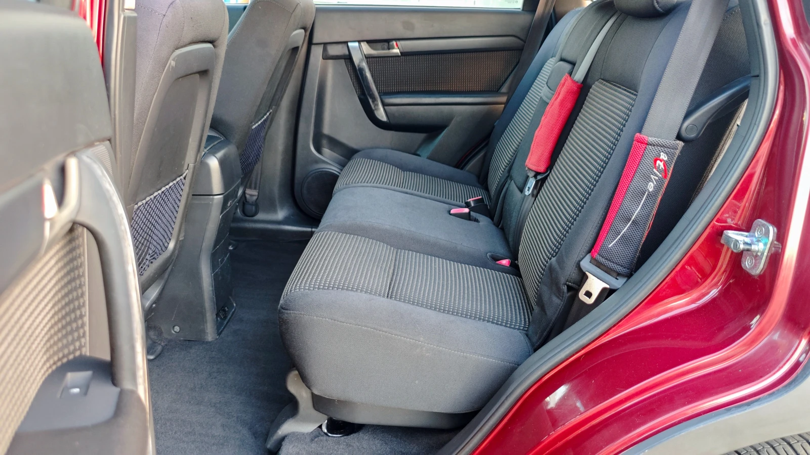 Chevrolet Captiva 2.4i LPG/ГАЗ 6+ 1 места 159000км, снимка 12 - Автомобили и джипове - 55124592