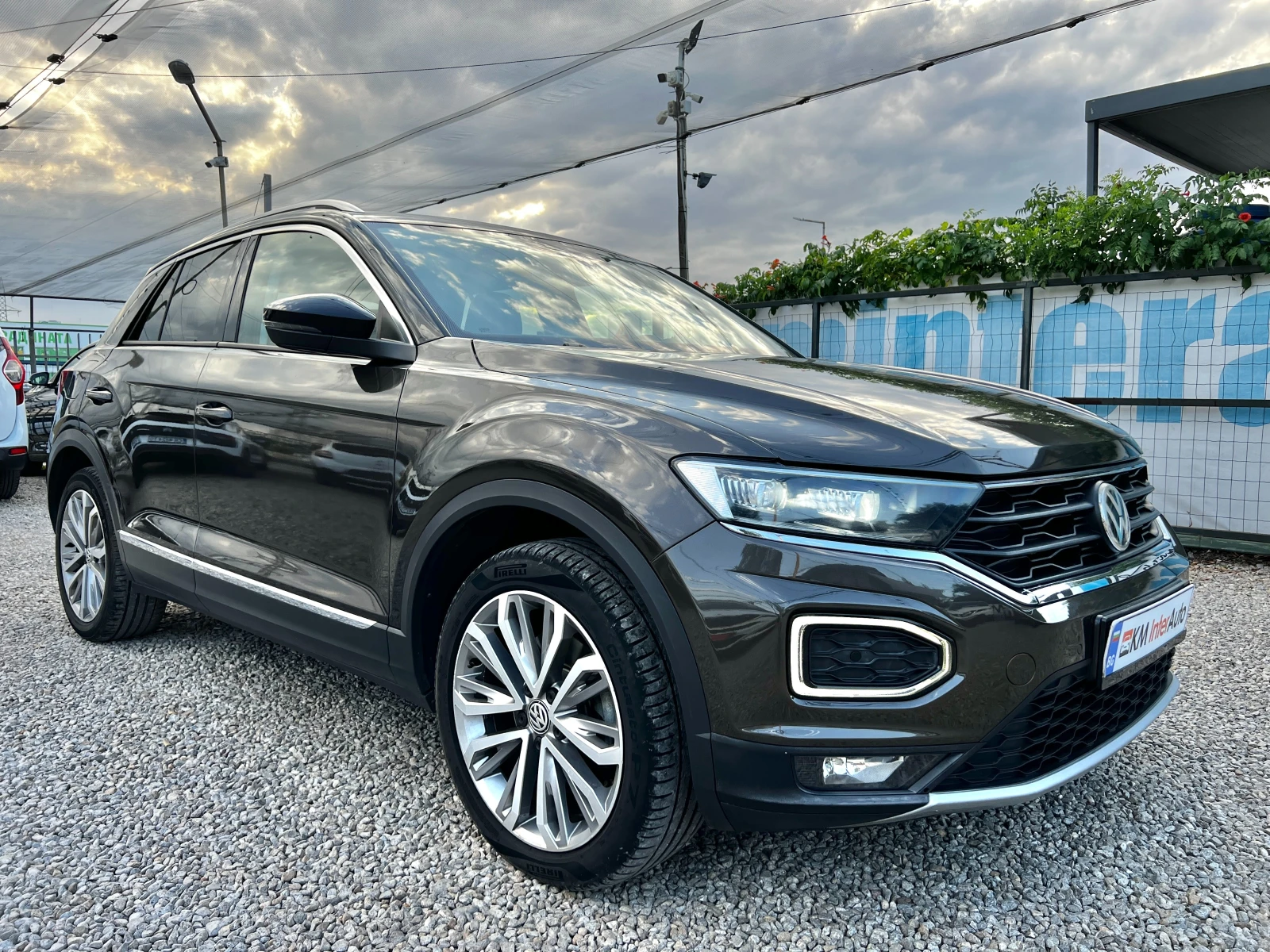 VW T-Roc 2.0TDI 4MOTION/AUT/CAR PLAY/LED/КАМЕРА, снимка 3 - Автомобили и джипове - 55493874