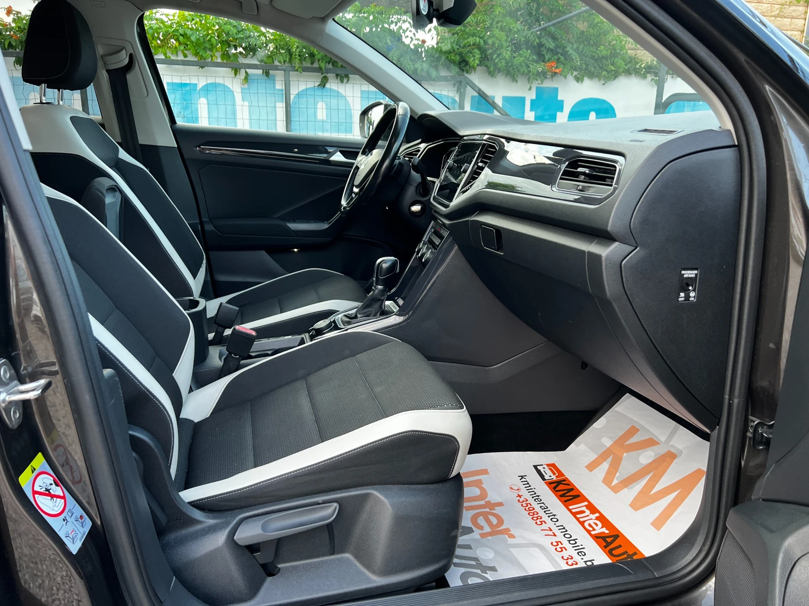 VW T-Roc 2.0TDI 4MOTION/AUT/CAR PLAY/LED/КАМЕРА, снимка 14 - Автомобили и джипове - 55493874