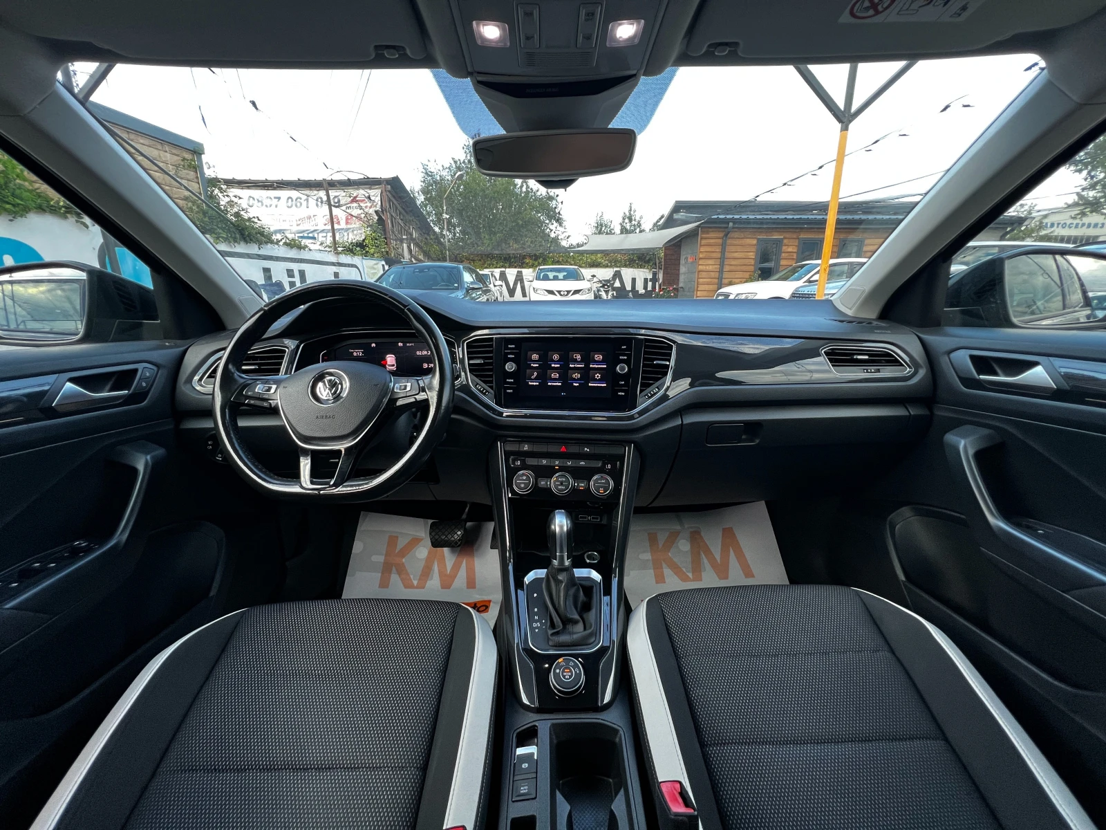 VW T-Roc 2.0TDI 4MOTION/AUT/CAR PLAY/LED/КАМЕРА, снимка 12 - Автомобили и джипове - 55493874