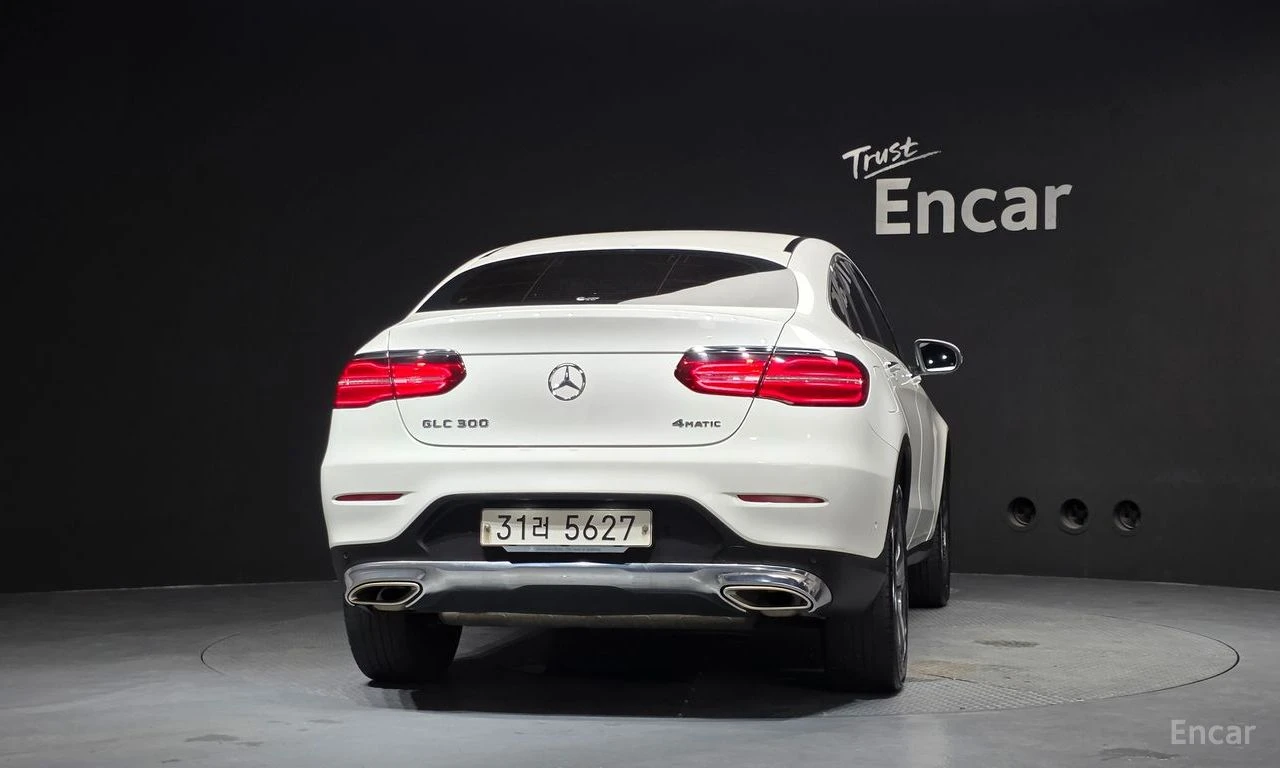 Mercedes-Benz GLC 300 COUPE* ПОДГРЕВ* 360КАМЕРА* КЕЙЛЕС* , снимка 4 - Автомобили и джипове - 55625852