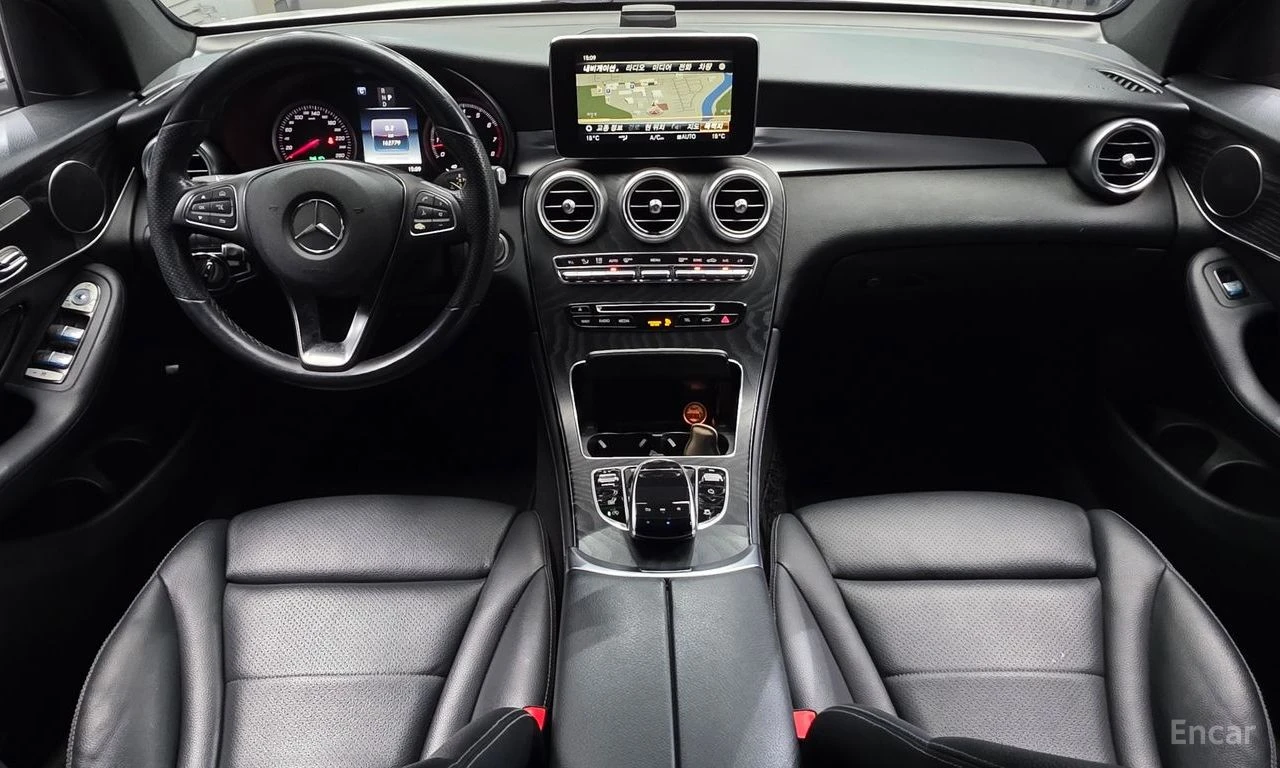 Mercedes-Benz GLC 300 COUPE* ПОДГРЕВ* 360КАМЕРА* КЕЙЛЕС* , снимка 6 - Автомобили и джипове - 55625852
