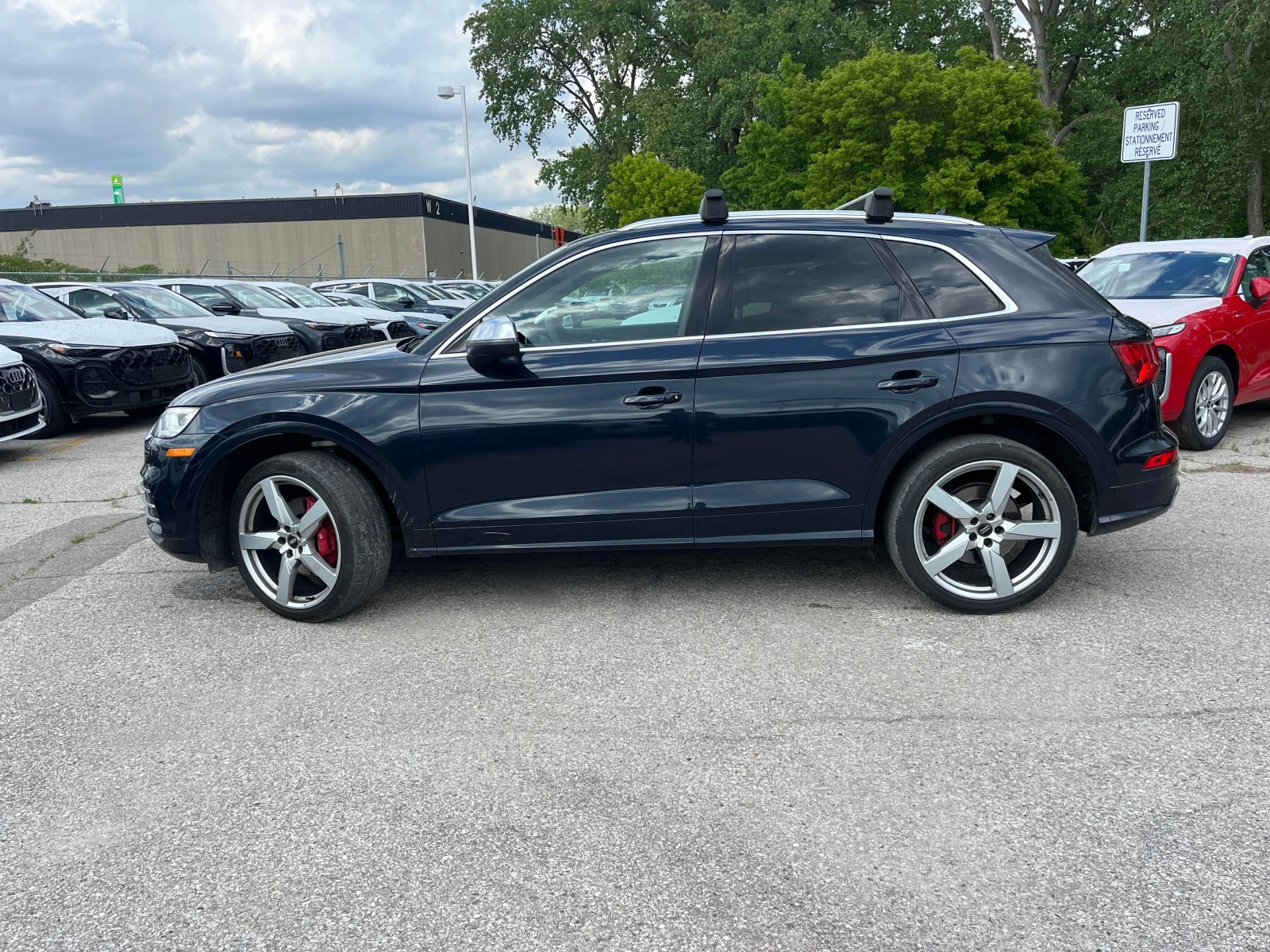 Audi SQ5  Technik / 360 / B&O / CARFAX / АВТОКРЕДИТ , снимка 2 - Автомобили и джипове - 55830917