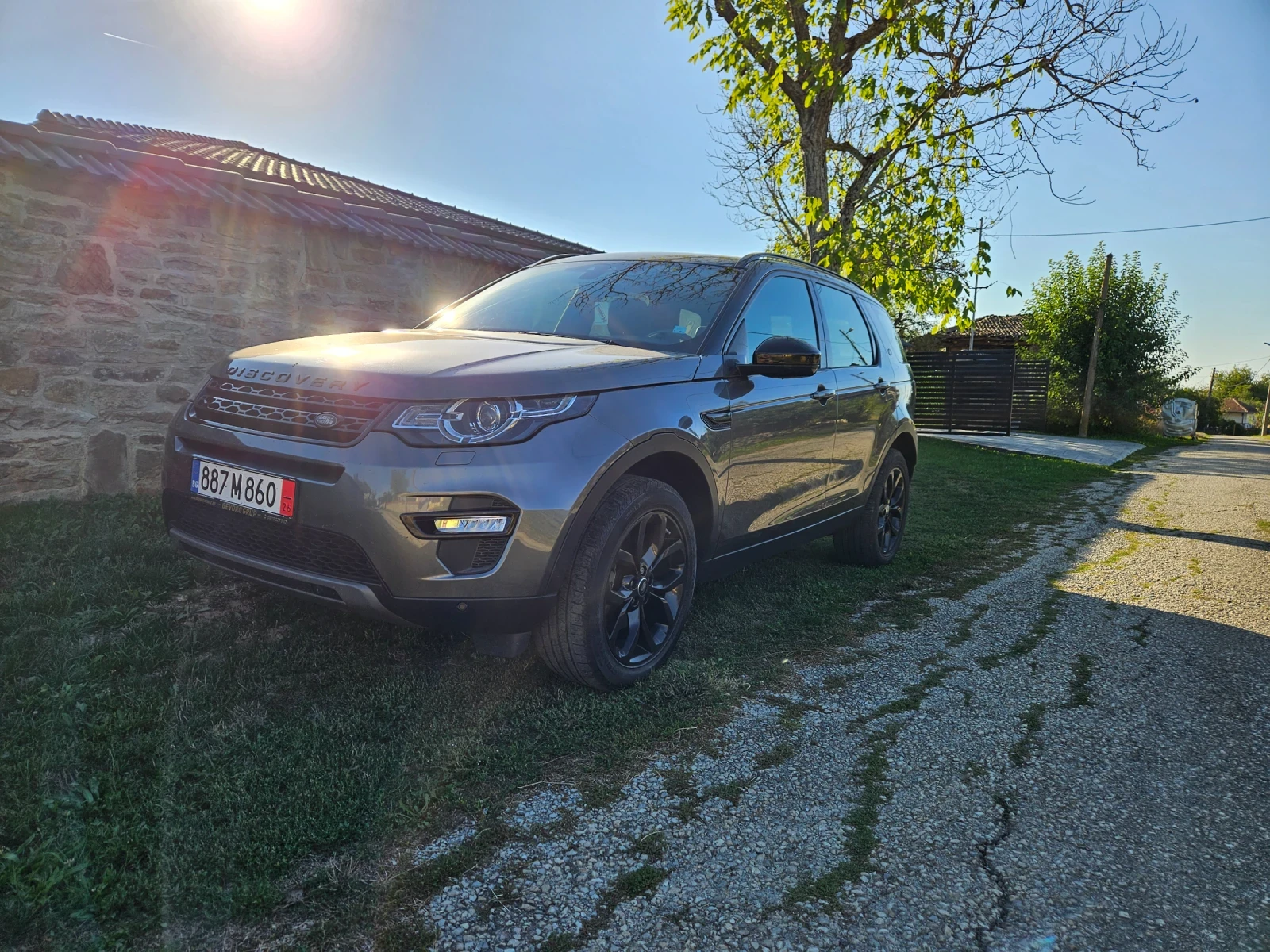 Land Rover Discovery Sport, снимка 2 - Автомобили и джипове - 56131530
