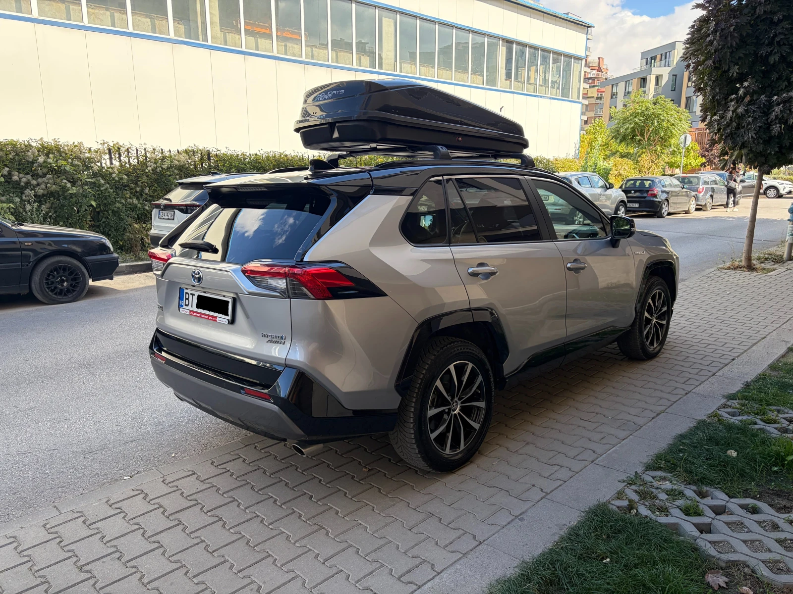 Toyota Rav4 2.5 Hybrid AWD-i Luxury- в Гаранция, снимка 3 - Автомобили и джипове - 56201676