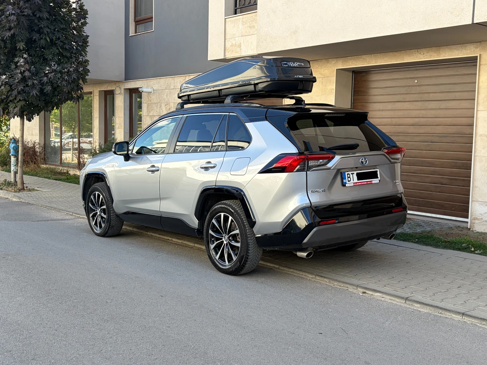 Toyota Rav4 2.5 Hybrid AWD-i Luxury- в Гаранция, снимка 4 - Автомобили и джипове - 56201676