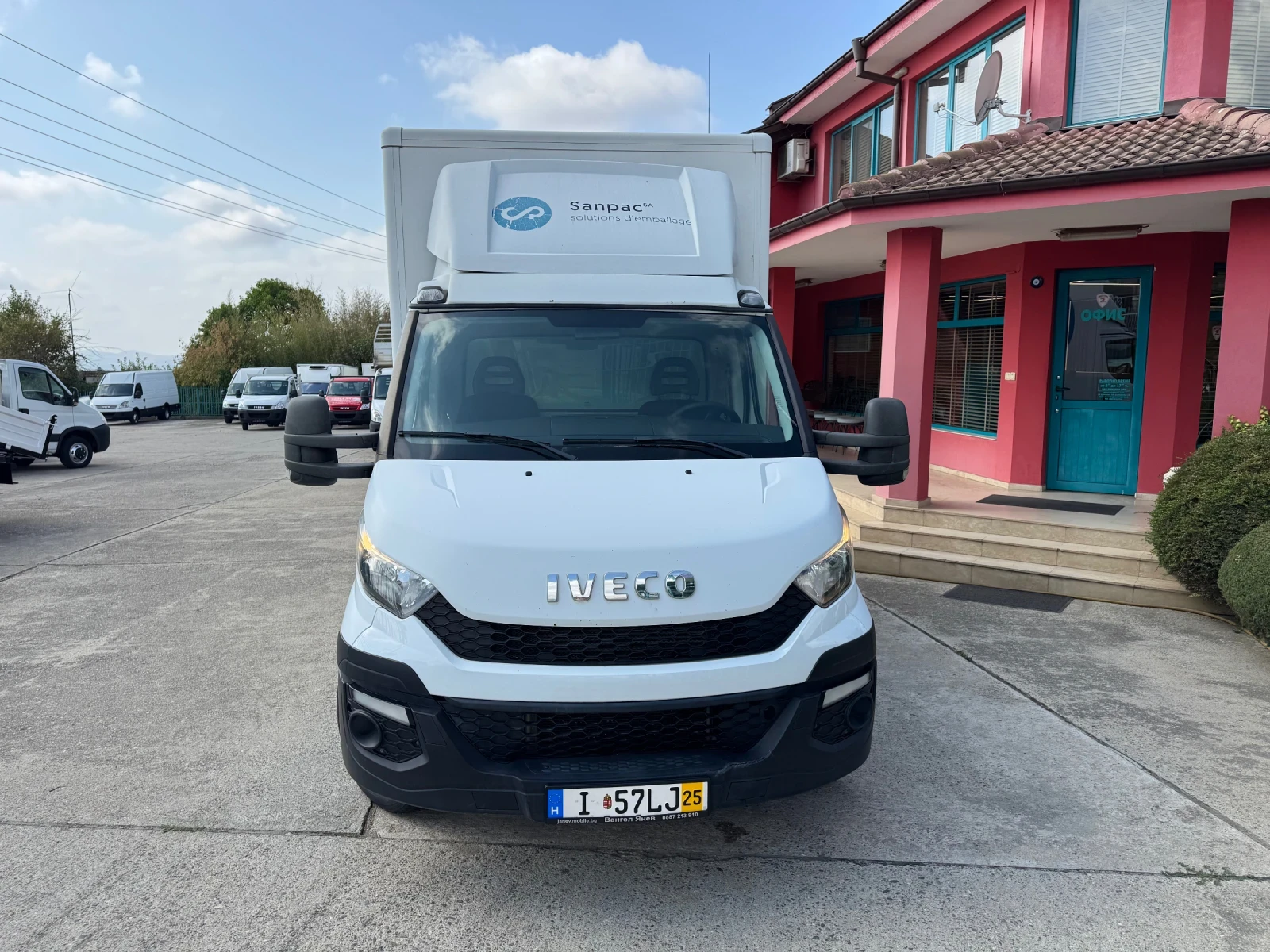 Iveco Daily 3.0HPI* 35S17* Падащ борд* Климатик* 3.60м. фургон - изображение 2