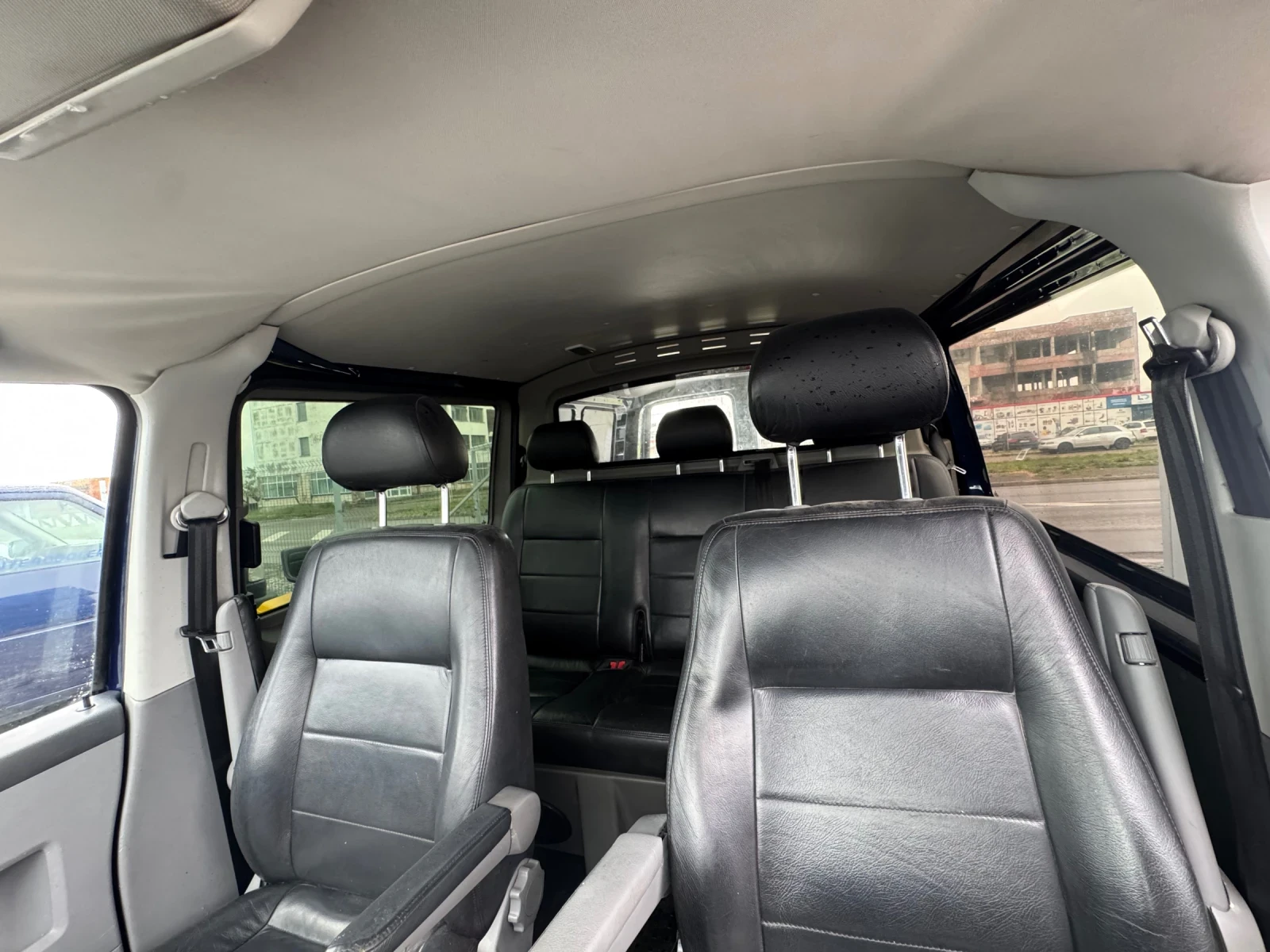 VW Transporter 2.5TDI KLIMATIK MULTIVAN, снимка 12 - Бусове и автобуси - 54638659