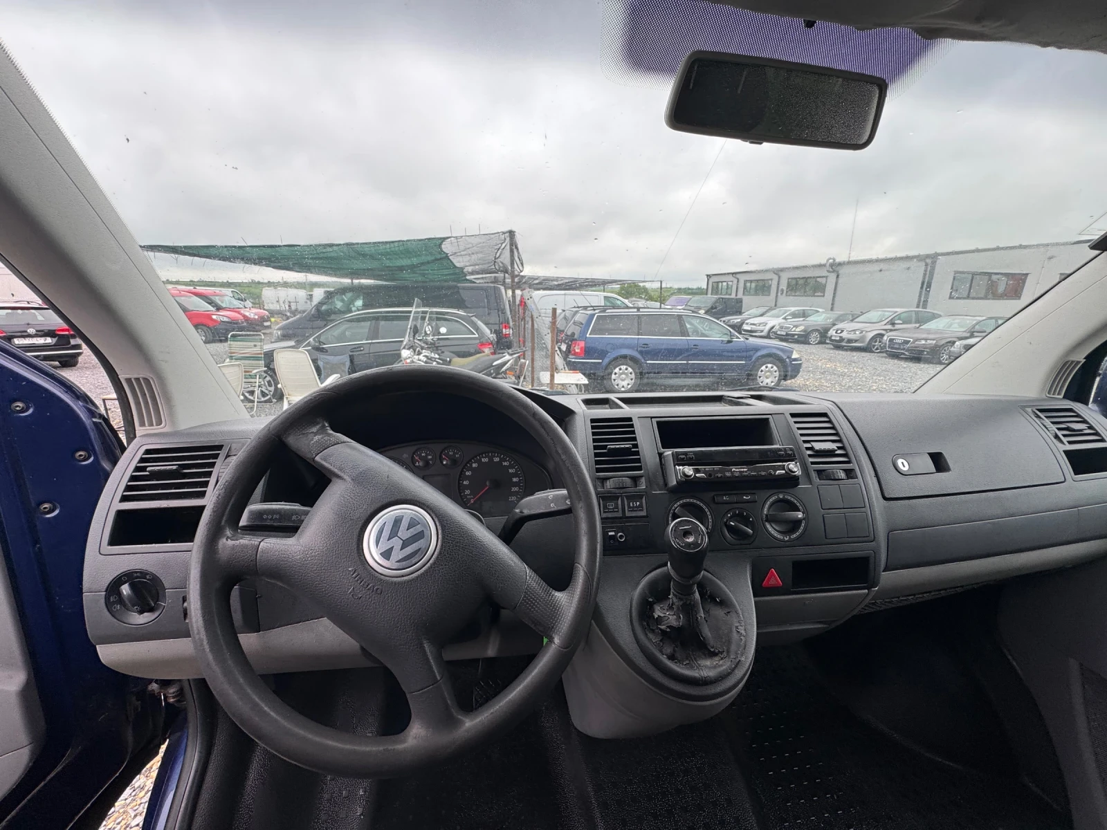 VW Transporter 2.5TDI KLIMATIK MULTIVAN, снимка 11 - Бусове и автобуси - 54638659