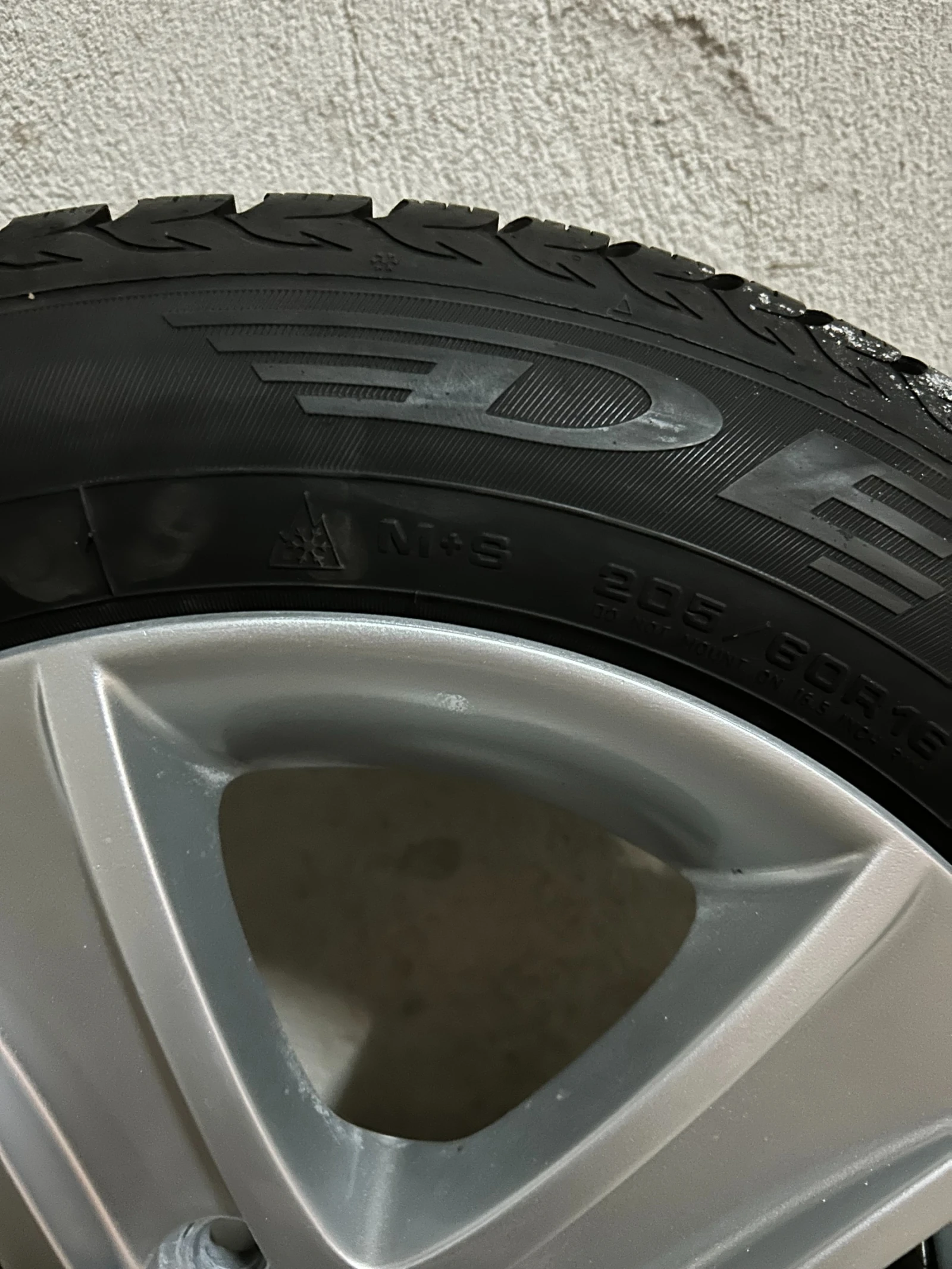 Гуми с джанти Debica 205/60R16, снимка 4 - Гуми и джанти - 55622937