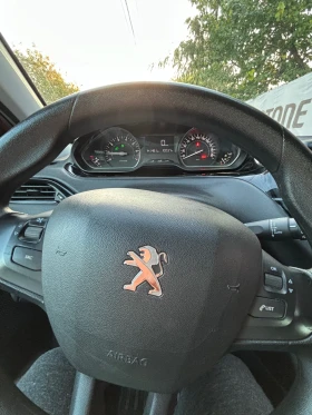 Peugeot 208 Бензин/ газ, снимка 2