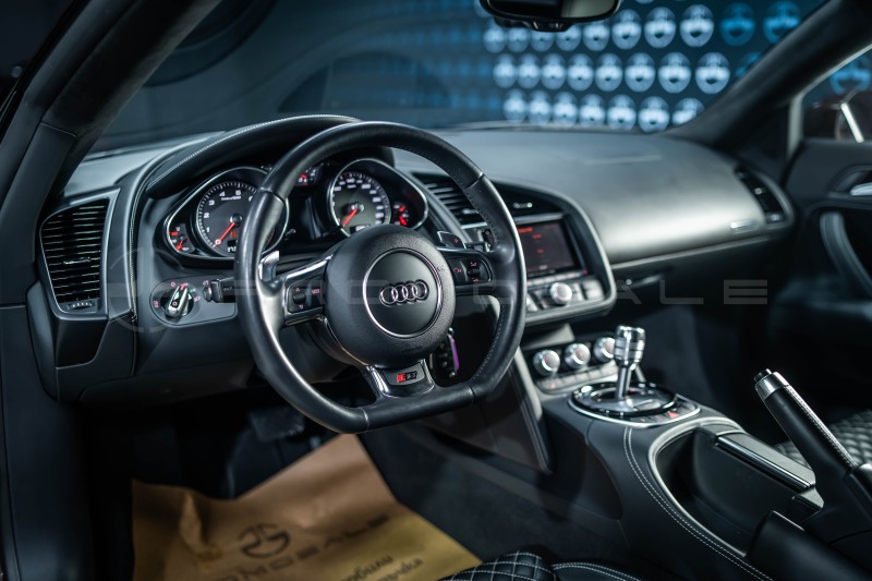 Audi R8 4.2 V8 Quattro, снимка 8 - Автомобили и джипове - 44526738