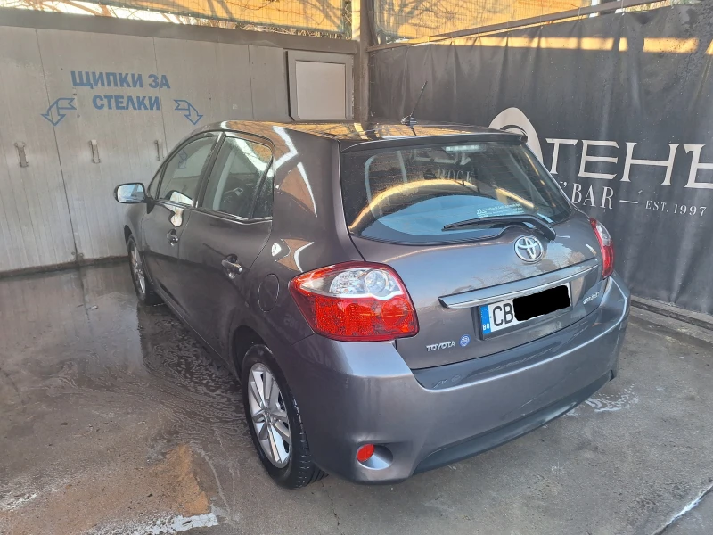 Toyota Auris, снимка 2 - Автомобили и джипове - 49010479