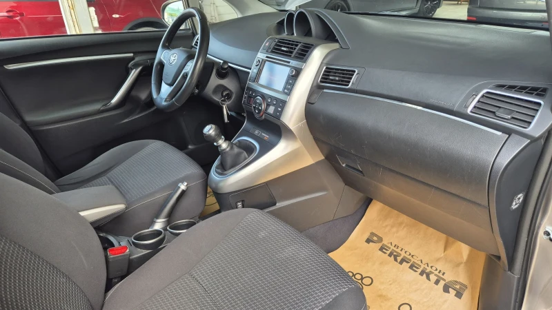 Toyota Verso 1.6 дизел 112к.с., снимка 14 - Автомобили и джипове - 51177154