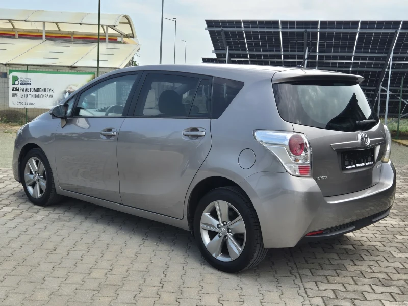 Toyota Verso 1.6 дизел 112к.с., снимка 10 - Автомобили и джипове - 51177154