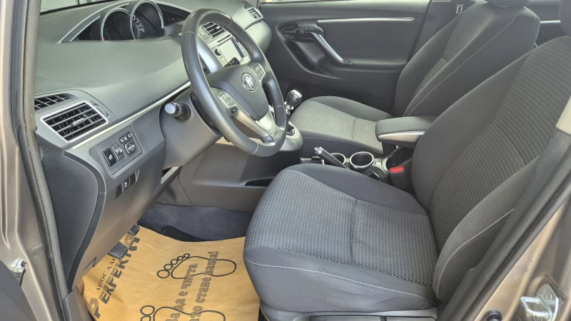 Toyota Verso 1.6 дизел 112к.с., снимка 12 - Автомобили и джипове - 51177154