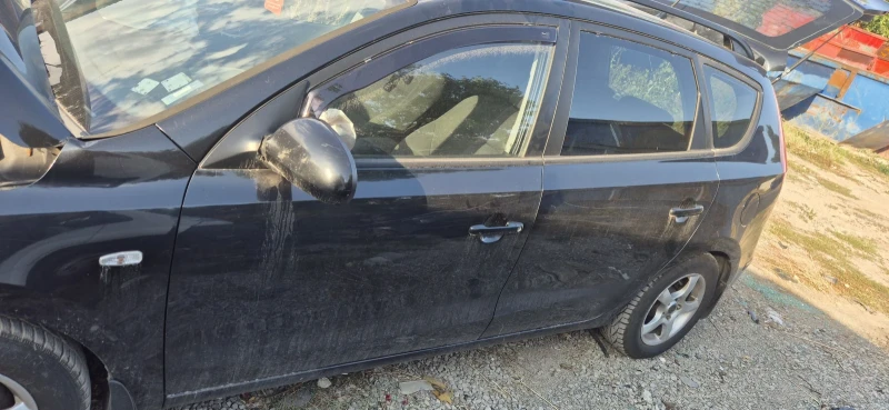 Hyundai I30 1.6 crdi, снимка 3 - Автомобили и джипове - 51694907