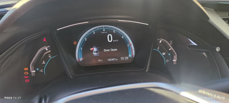 Honda Civic 2.0 IVTEC, снимка 10 - Автомобили и джипове - 52107308